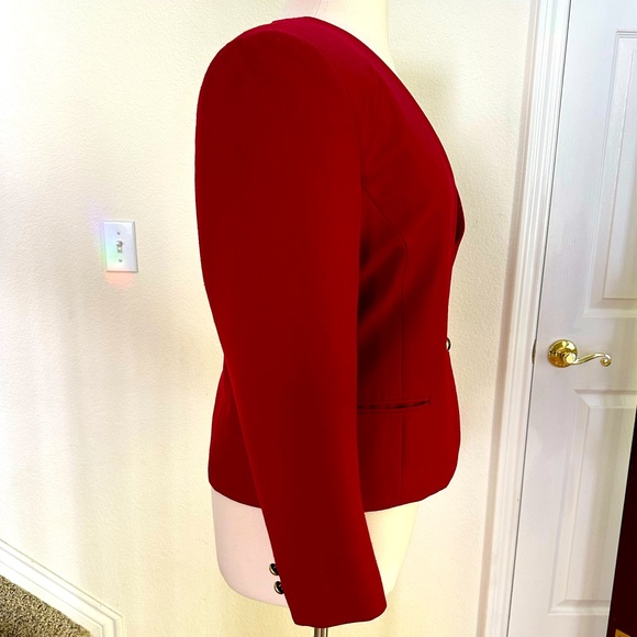 Leslie Fay Sportswear, size 16, collarless blazer, gold button - Picture 8 of 11